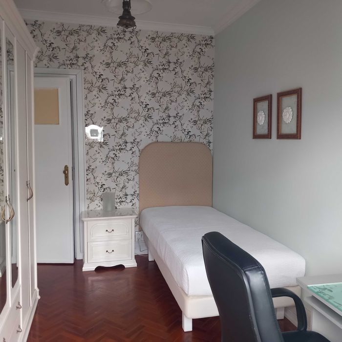 Quartos individuais vista Rio Madre Deus Lisboa