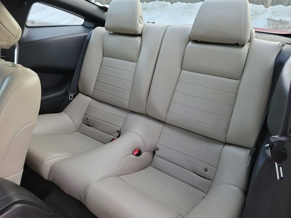 Ford Mustang      2014