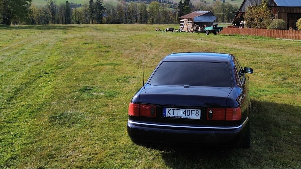 Audi A8 D2
