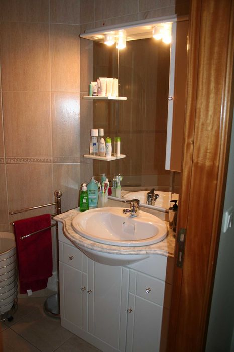 Quarto individual a 100 m do CHUC, em Coimbra
