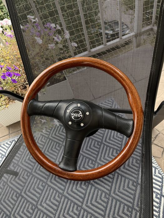 Kierownica BMW E30 E36 E34 E32 victor drewno drewniana