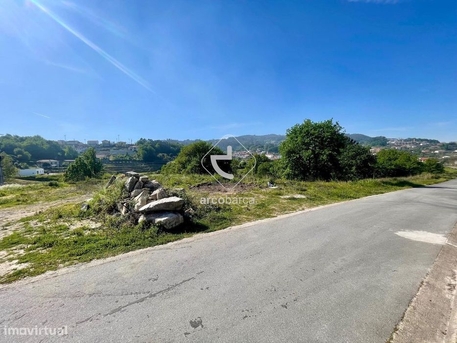 7130 m² Plot with Construction Feasibility in Guilhadeses - Arcos d