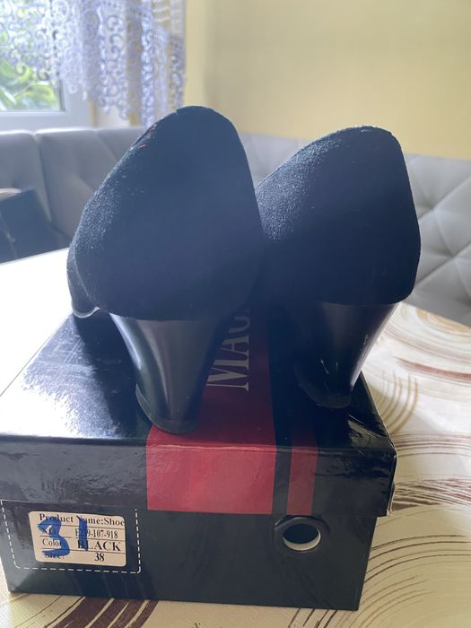 Туфлі жіночі замшові 38 р