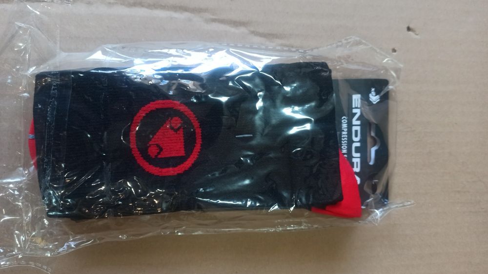 Endura skarpety rowerowe kompresyjne; roz:L 42,5-44,5 dwupak