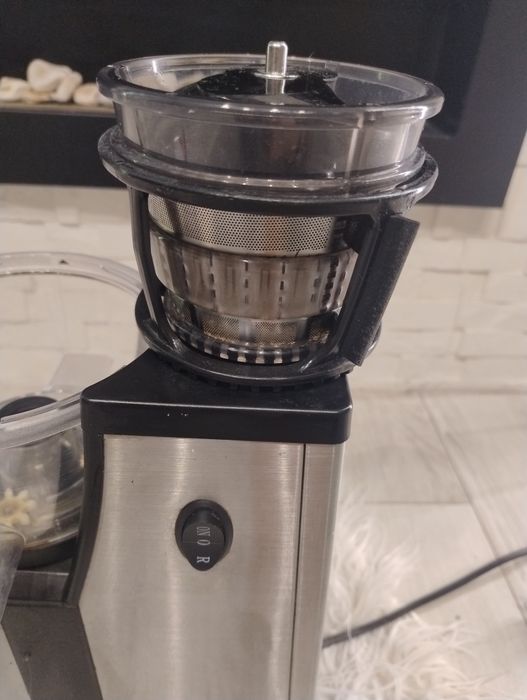 Wyciskarka wolnoobrotowa Eldom Perfect juicer