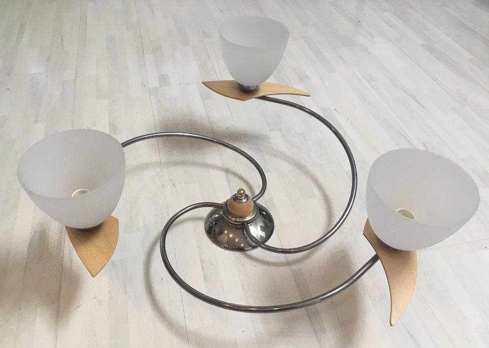 Lampa Sufitowa Wisząca Żyrandol 3 Klosze Mleczne Oprawa Oświetleniowa