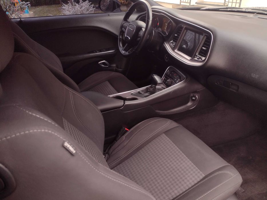 Dodge Challenger R/T 5.7 Hemi widebody