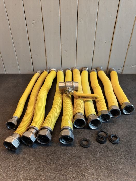 Węże przyłączeniowe do gazu.