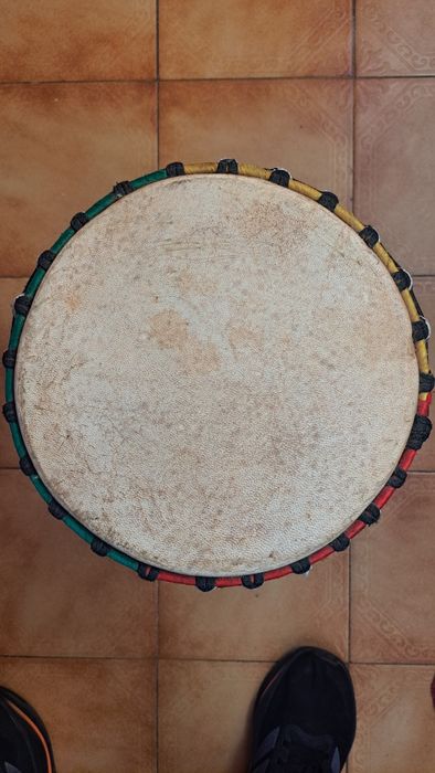 Tambor Djembé Africano em Madeira – Som Autêntico
