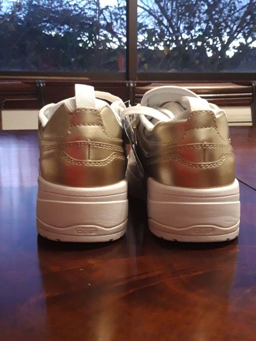 tenis   DC  senhora novos  n 37