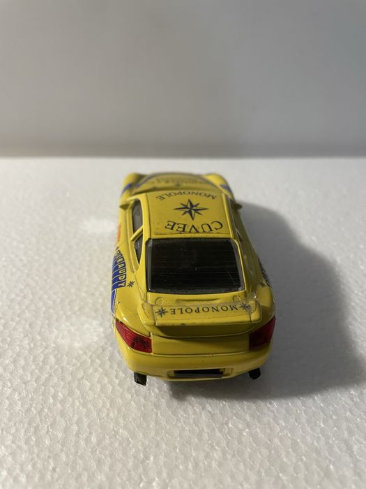 Porche 911 carrera burago 1:43