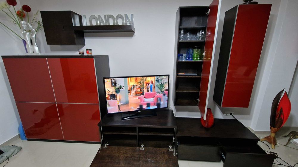 Conjuntos de moveis de sala e mesa com 4 cadeiras