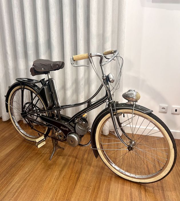 Mobylette Motobecane AV3 1951