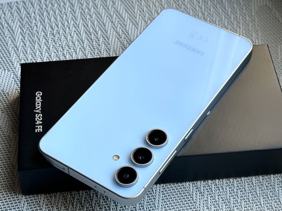 Samsung Galaxy S24 FE 6/128 Duos
