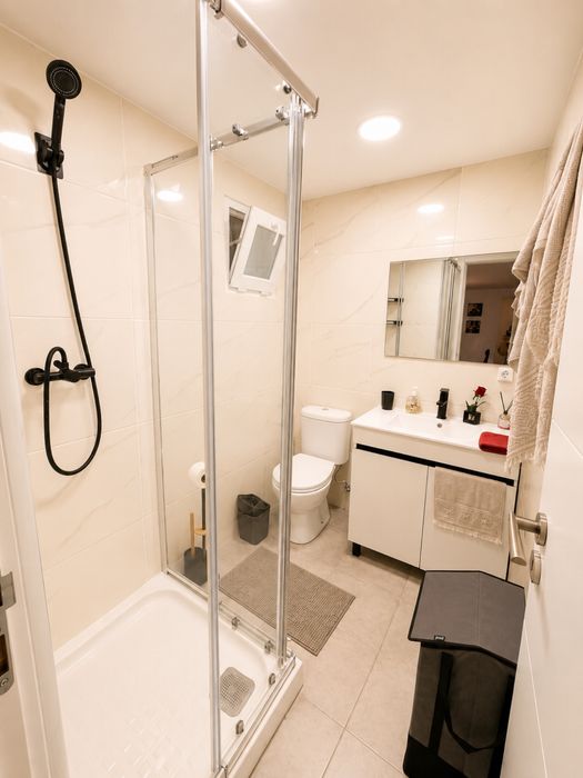 Apartamento T1 com quintal totalmente mobilado a estear