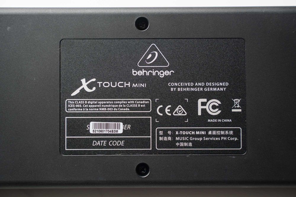 Behringer X Touch Mini - Controlador USB universal / Loupedeck