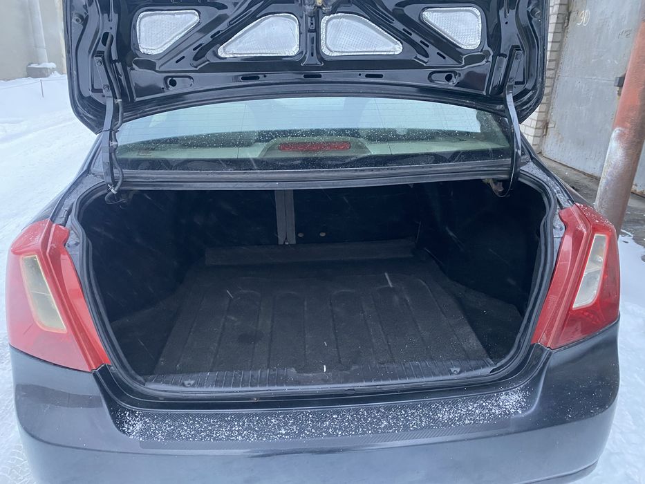 Шевроле Лачетти 1.6 бензин