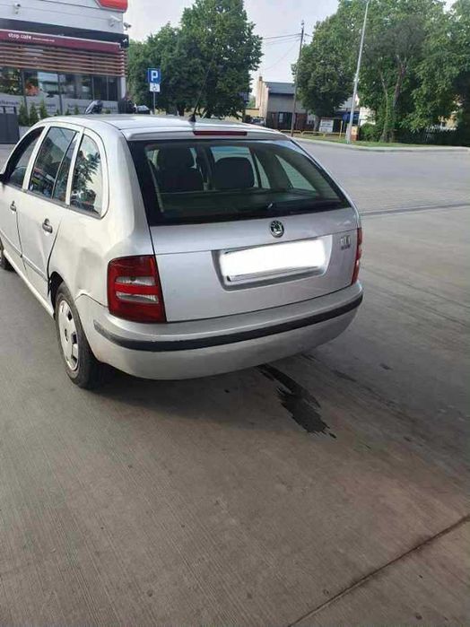 Skoda Fabia I kombi 1.4 mpi klima wspoma elektryka na części srebrny