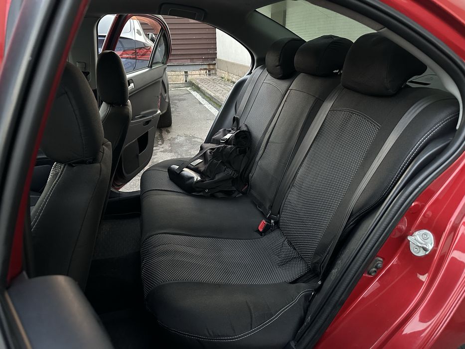 Продам Офіційний Mitsubishi Lancer X в гарному стані