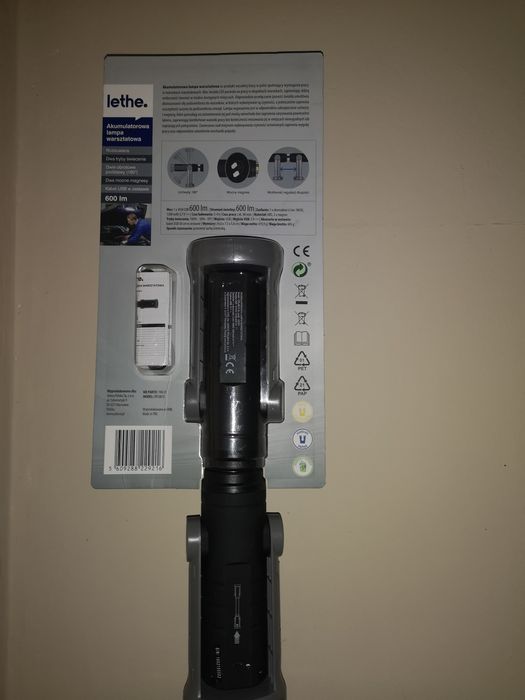 Lampa warsztatową akumulatorowa