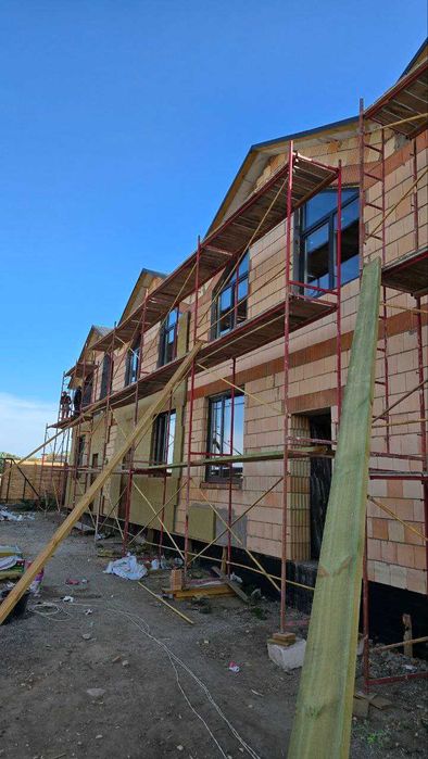 Сучасний таунхаус на вул.Лазурна Ліски