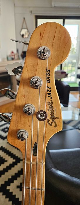 contrabaixo squier fender - seminovo - ótimo preço