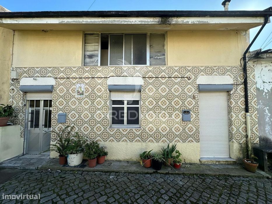 Moradia  para Restauro com Elevado Potencial de Investimento – Oliv...