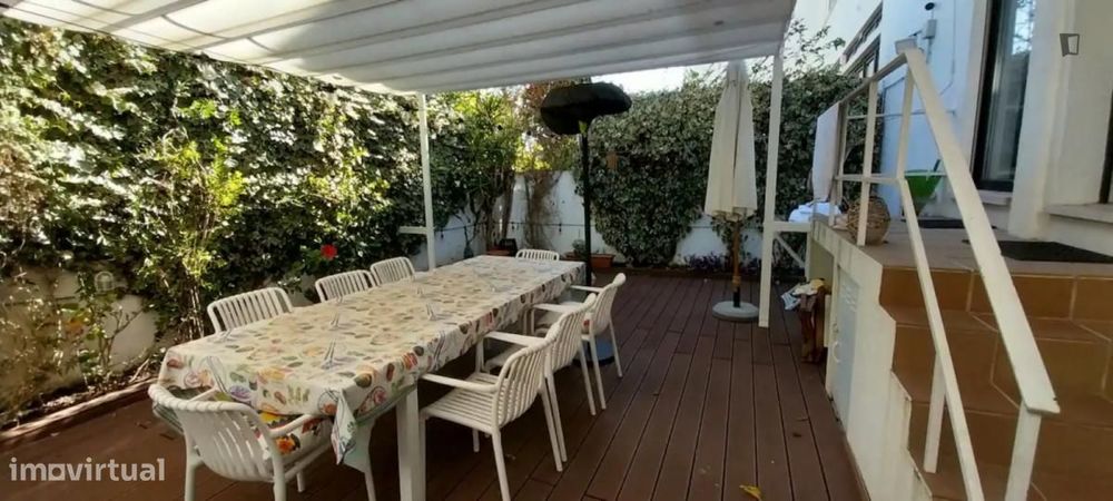 Quarto - localizado em Cascais Lisbon