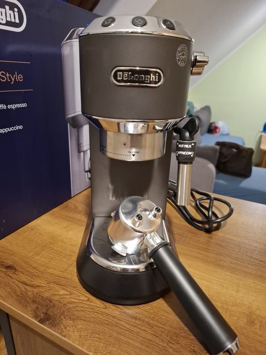 Ekspres Delonghi EC 685.BK