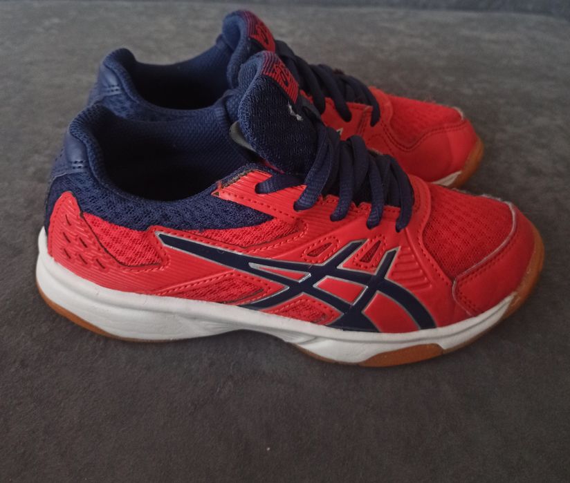 Дитячі кросівки для Волейболу Asics Upcourt 3 Розмір 36-22см