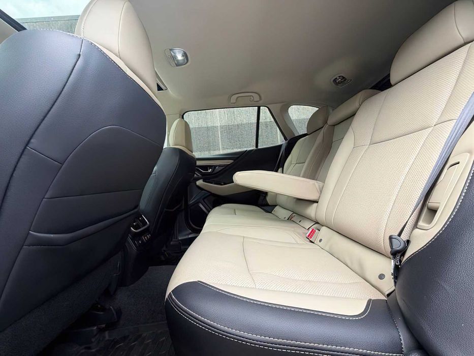 Subaru Outback Limited      2021
