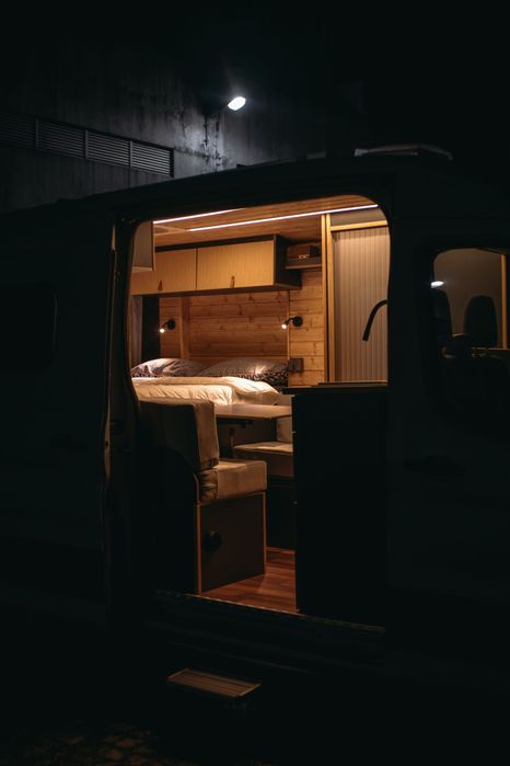 Campervan Autocaravana Ford Transit, autónoma, Conversão a estrear