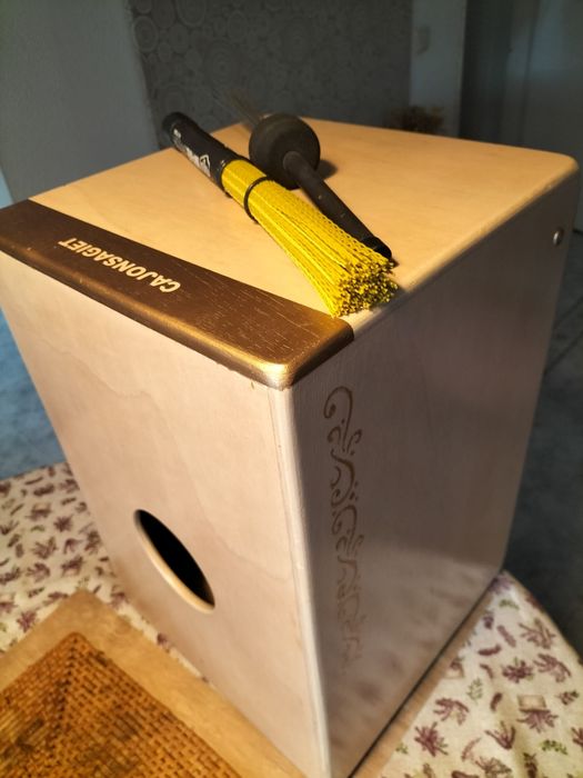 Cajón sagiet encomendado por artesão & vassouras - Ideal para estilo samba e jazz