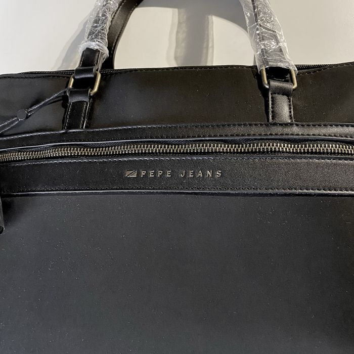 Mala para portátil 15,6" e tablet 12" Pepe Jeans Morgan preta/Nova