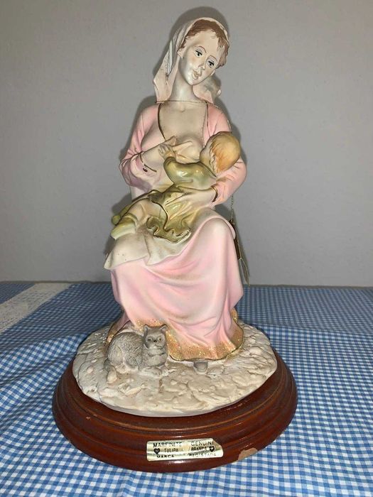 White Marfinite Tulip Figurine64553267724674121