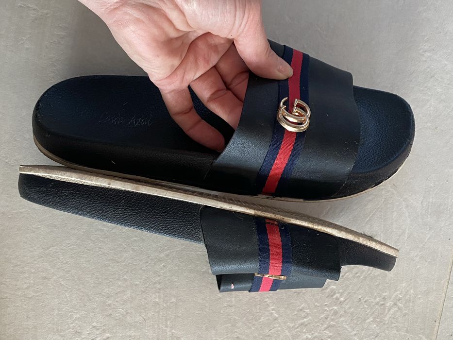 Gucci klapki 40