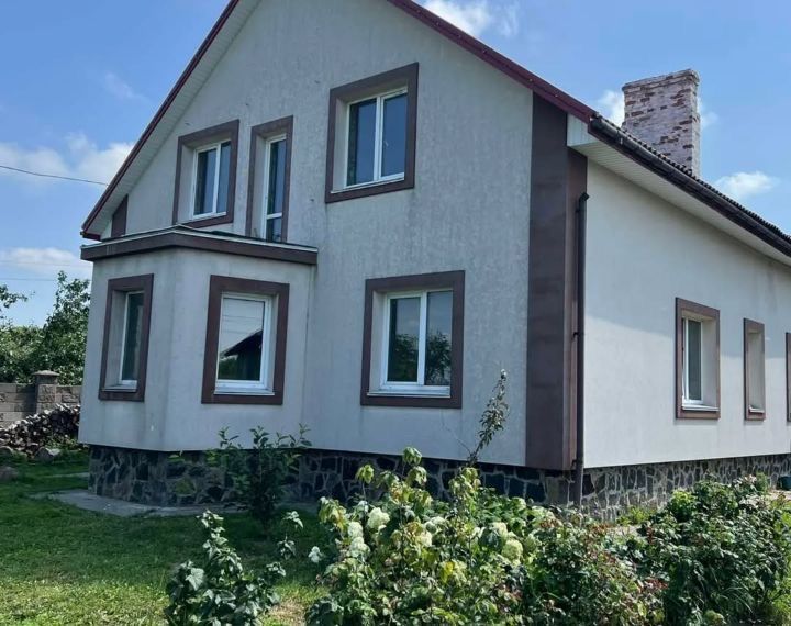 Продаж будинку на початку Городище