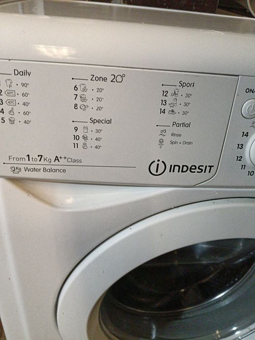 Entrega garantia máquina de roupa Indesit 7kg