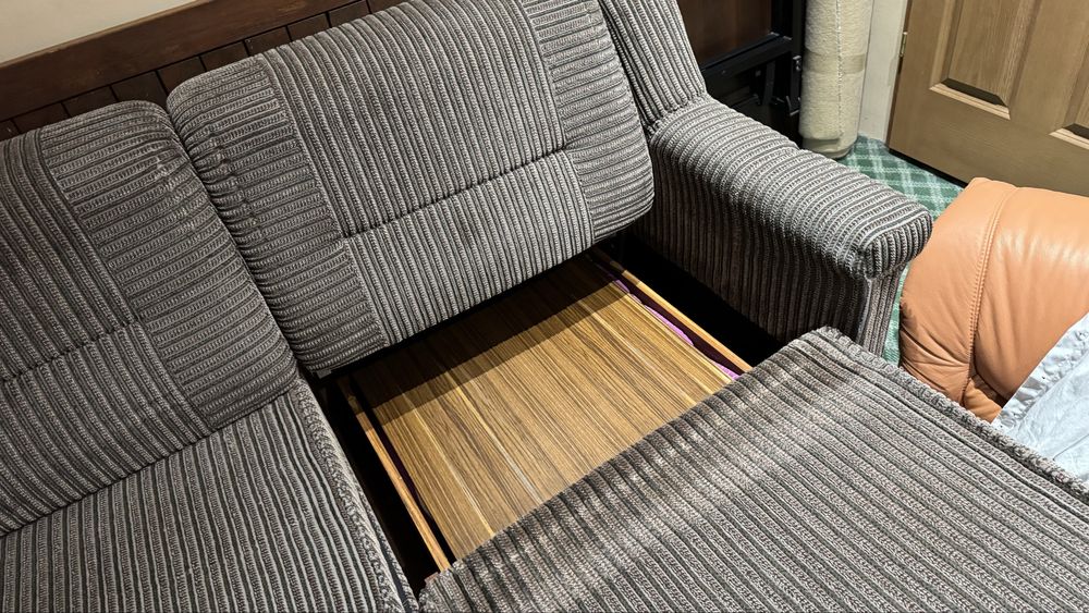 Oddam kanape za darmo