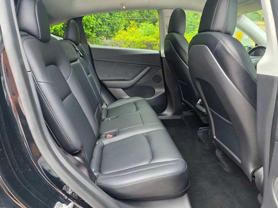 Tesla Model Y Long Range      2021