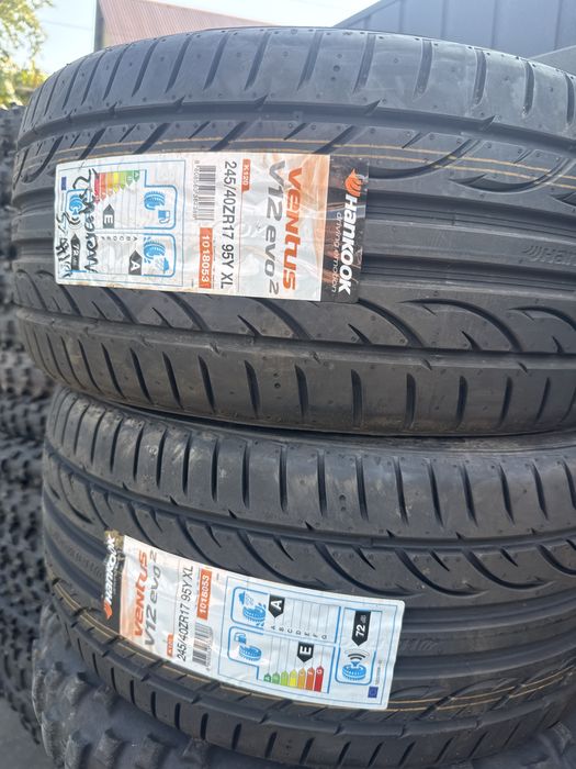 Шини резина 245/40/17 r17 Hankook пара літні нові