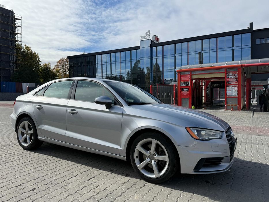 продаж авто Audi A3 2014