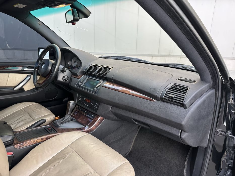 Продам BMW X5 . 2005 рік