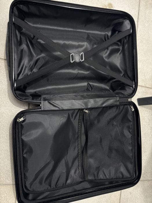 Mala de cabine preta 20” com 4 rodas