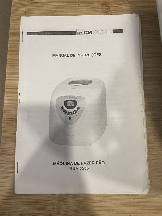 Panificadora - Máquina de Pão CLATRONIC BBA 3505 em bom estado