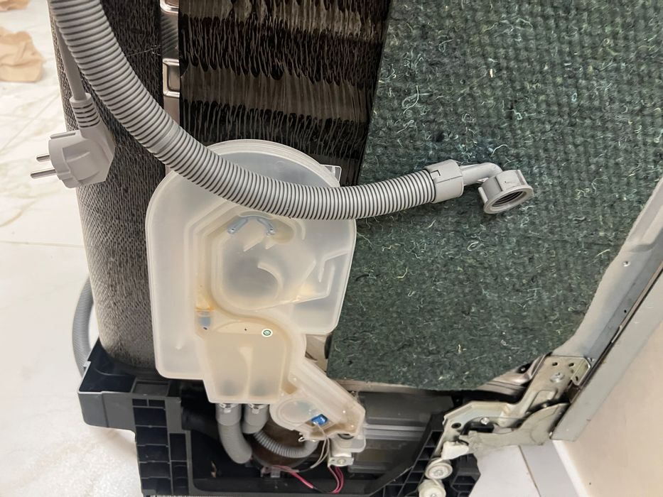 Посудомийна машина Candy Brava CDIH 1L952. Посудомийка. Посудомойка