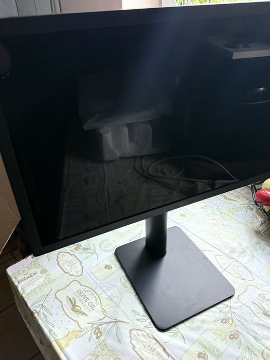 LG UltraFine 22MD4KA z głośnikami / Klasa A- ( for MAC)