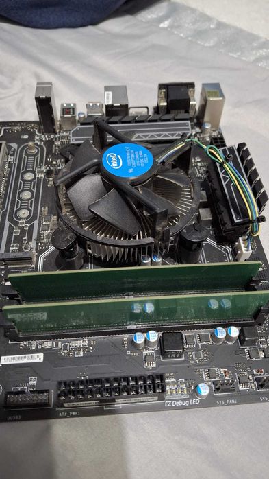 Kit Upgrade PC: Intel i5-7500 + MSI H270 PC MATE + 8GB DDR4