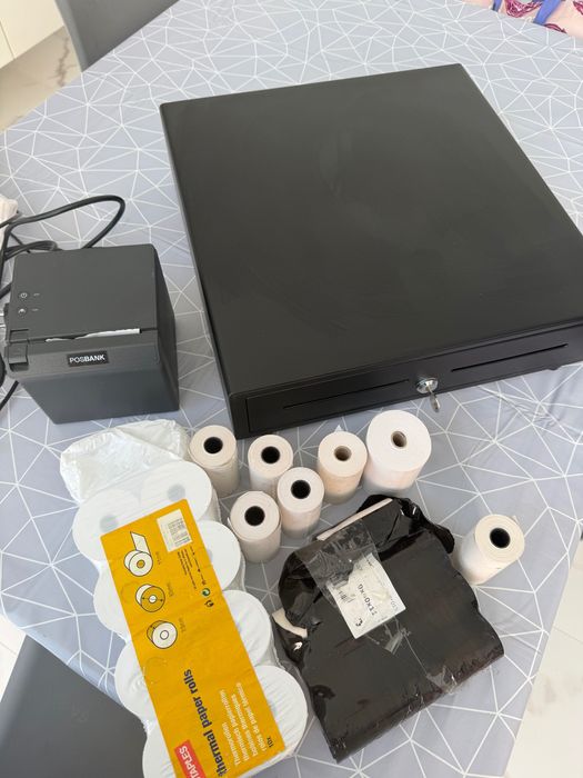Gaveta , impressora e rolos de papel