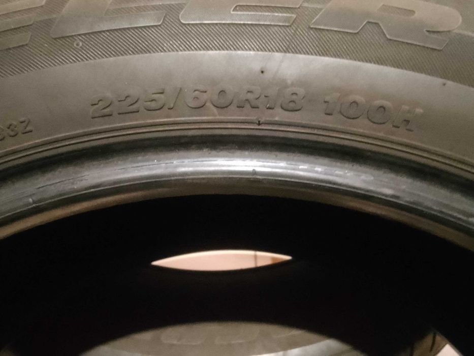 Пара шин 225/60R18 BRIDGESTONE Dueler